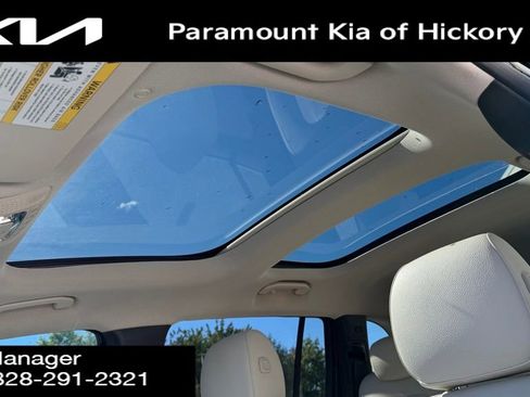 Used 2022 Mercedes-Benz GLB 250 4MATIC image 13