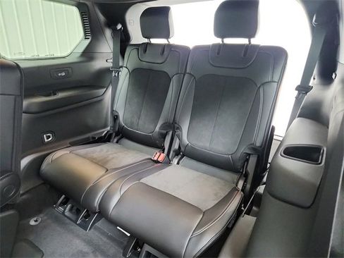 New 2025 Jeep Grand Cherokee L Altitude image 34