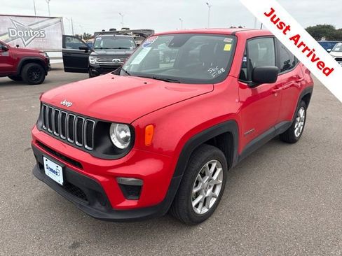 Used 2023 Jeep Renegade Latitude AWD/4WD image 1