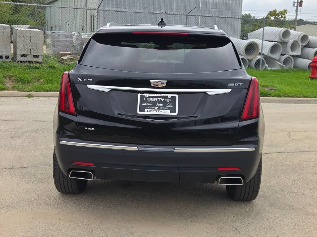 Used 2023 Cadillac XT5 Luxury w/ LPO, Floor Liner Package AWD/4WD image 16