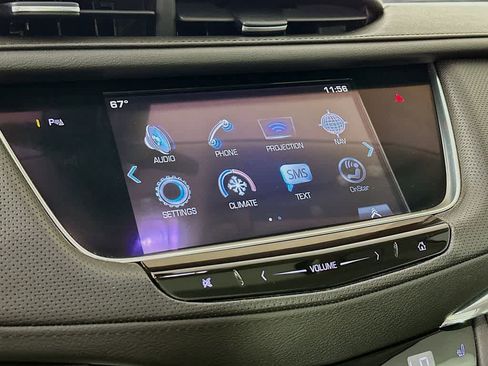 Used 2017 Cadillac XT5 Luxury w/ Driver Awareness Package AWD/4WD image 17