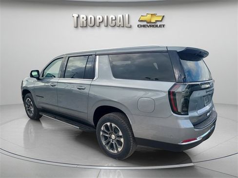 New 2026 Chevrolet Suburban LT w/ Comfort Package image 3