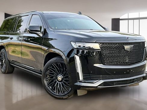 Used 2021 Cadillac Escalade ESV Sport w/ Driver Assist Tech Package AWD/4WD image 11