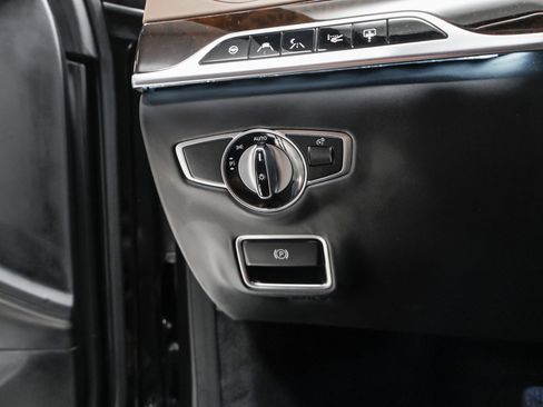 Used 2019 Mercedes-Benz Maybach S 560 4MATIC image 37
