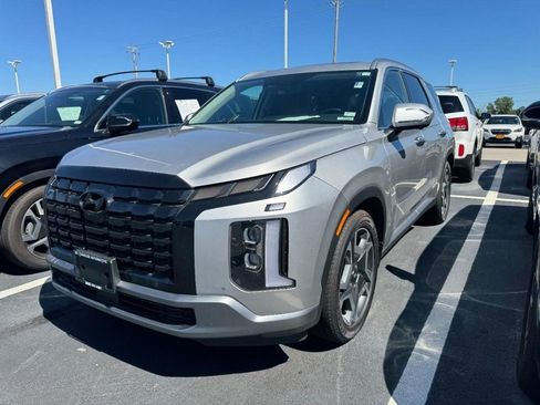 Certified 2025 Hyundai Palisade SEL AWD/4WD image 3