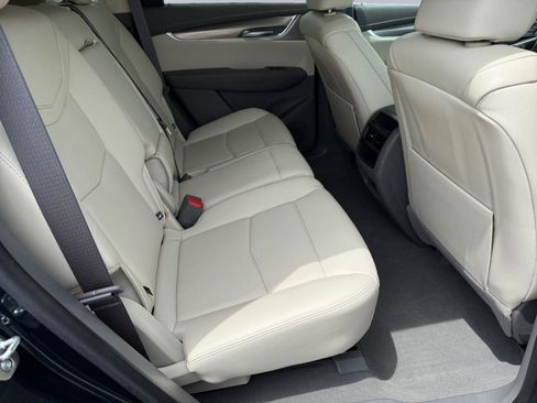 Certified 2024 Cadillac XT5 Premium Luxury AWD/4WD image 18