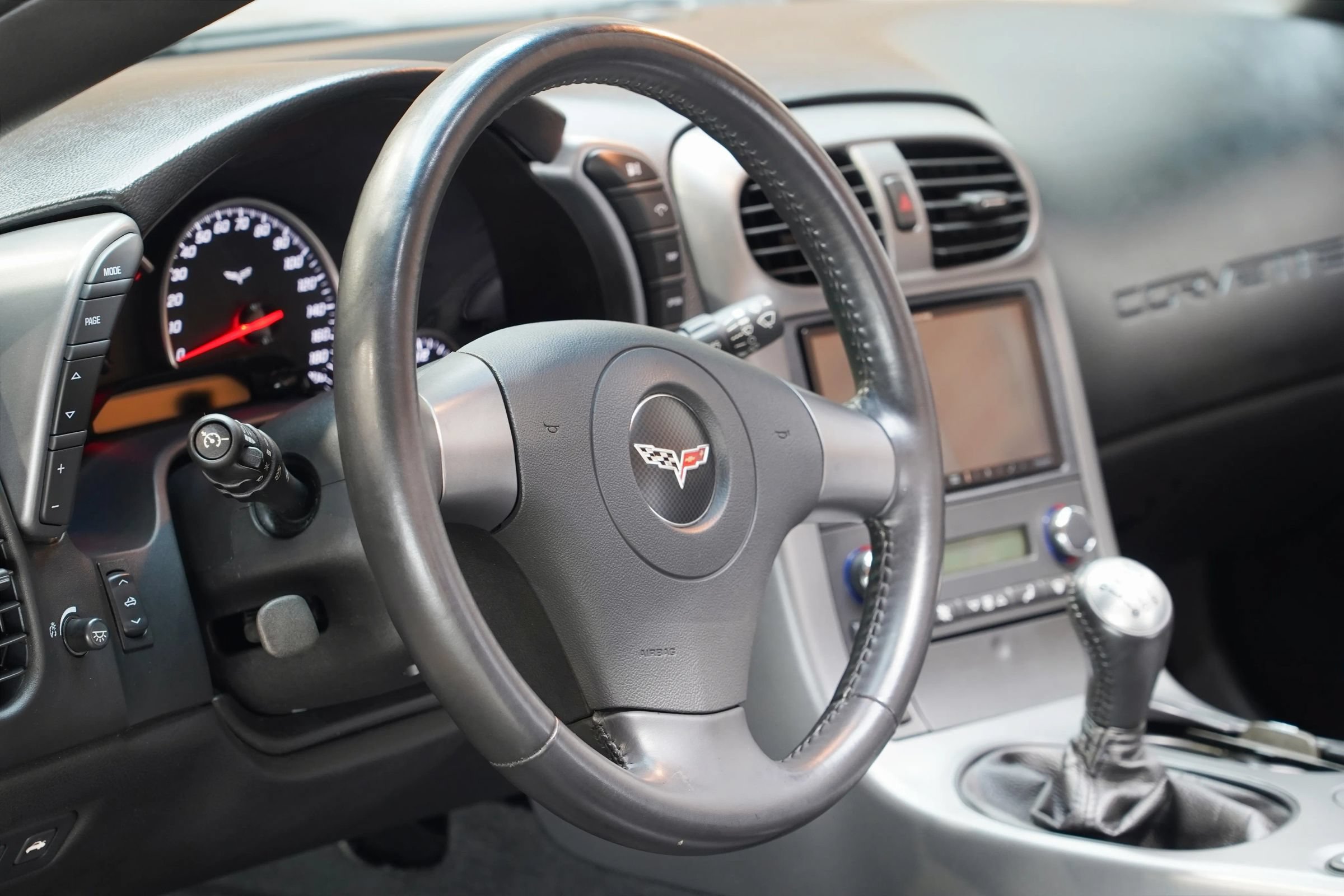 Used 2006 Chevrolet Corvette Coupe w/ Preferred Equipment Group RWD image 43