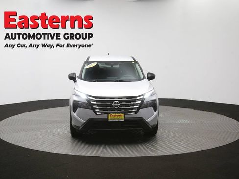 Used 2024 Nissan Rogue S AWD/4WD image 52