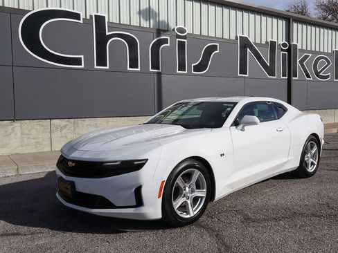 Used 2023 Chevrolet Camaro LT image 1