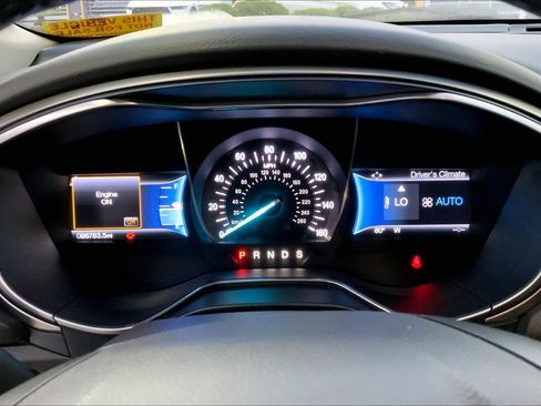 Used 2016 Ford Fusion SE w/ Equipment Group 202A FWD image 25