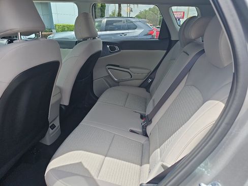 Used 2025 Kia Soul EX image 4