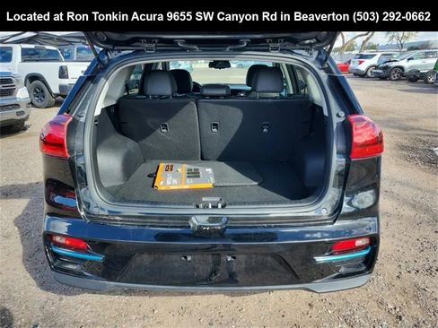 Used 2020 Kia Niro EX image 11