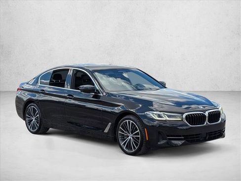 Used 2021 BMW 540i w/ Premium Package image 3