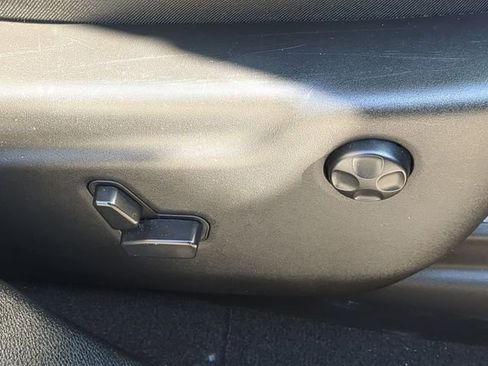 Used 2023 Dodge Durango GT image 41