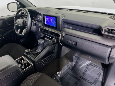 Certified 2025 Toyota 4Runner SR5 image 26