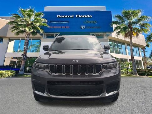 Used 2025 Jeep Grand Cherokee L Laredo w/ Luxury Tech Group I AWD/4WD image 3