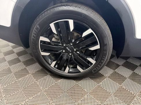 Certified 2024 Kia Telluride SX Prestige AWD/4WD image 38