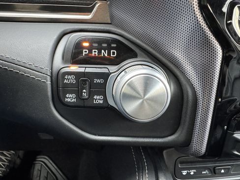 Used 2019 RAM 1500 Limited image 22