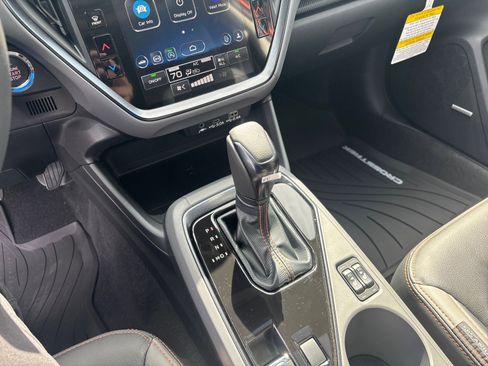 New 2025 Subaru Crosstrek 2.5i Limited w/ Popular Package #3A image 22