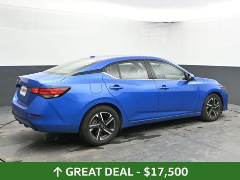 Used 2025 Nissan Sentra SV image 12