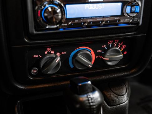 Used 2002 Pontiac Firebird Trans Am image 18