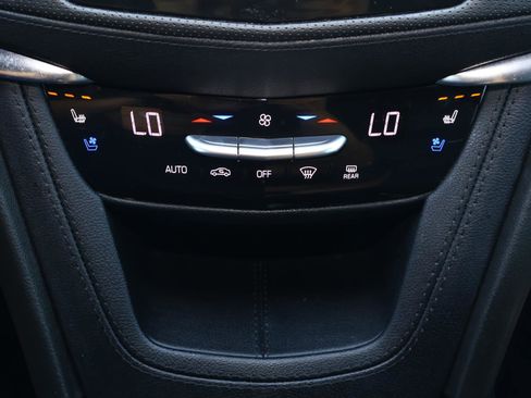 Used 2025 Cadillac XT5 Premium Luxury FWD image 30