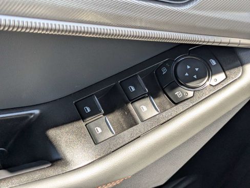 New 2026 Ford Explorer Active RWD image 24