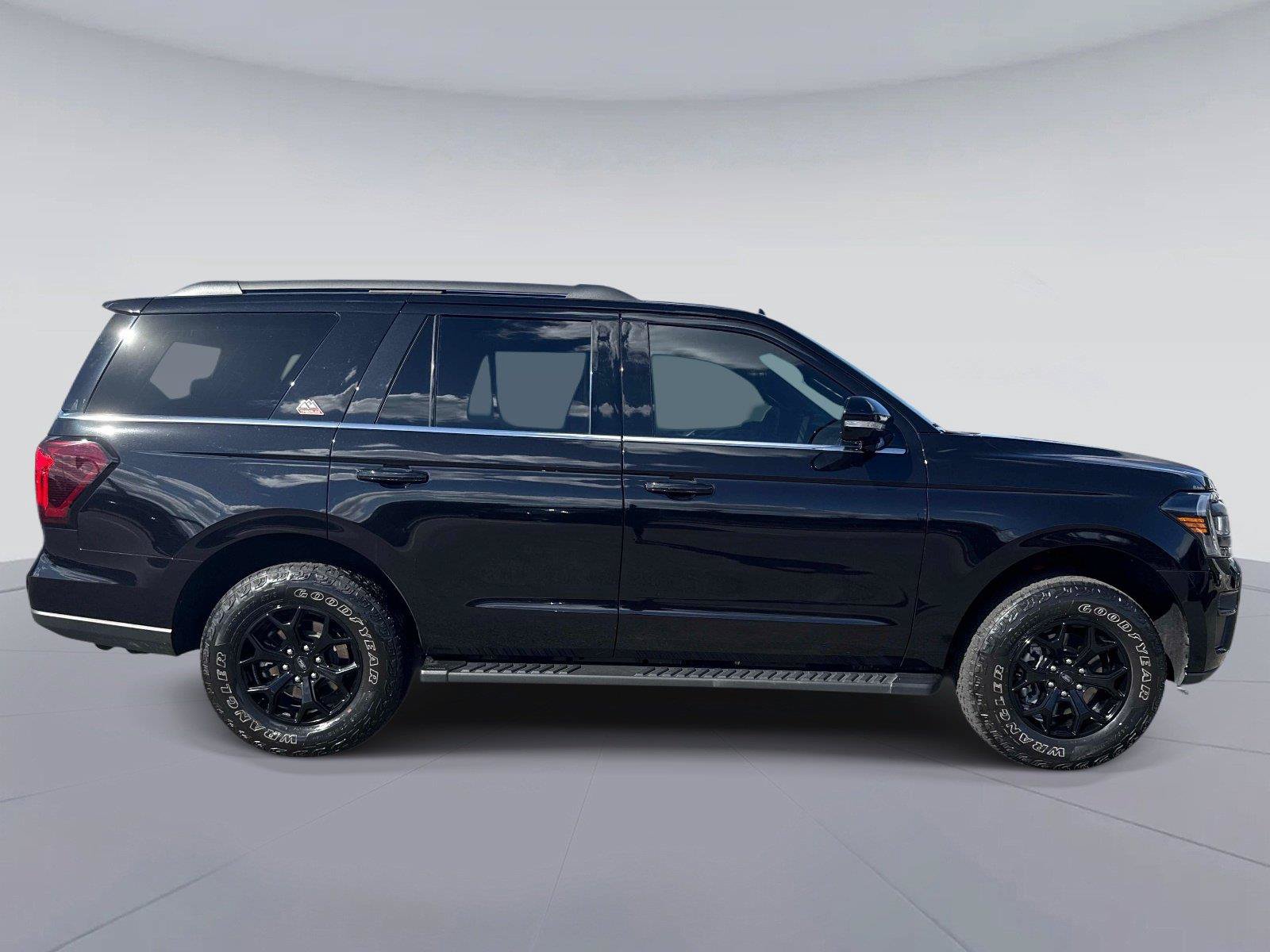 Used 2022 Ford Expedition Timberline AWD/4WD image 2