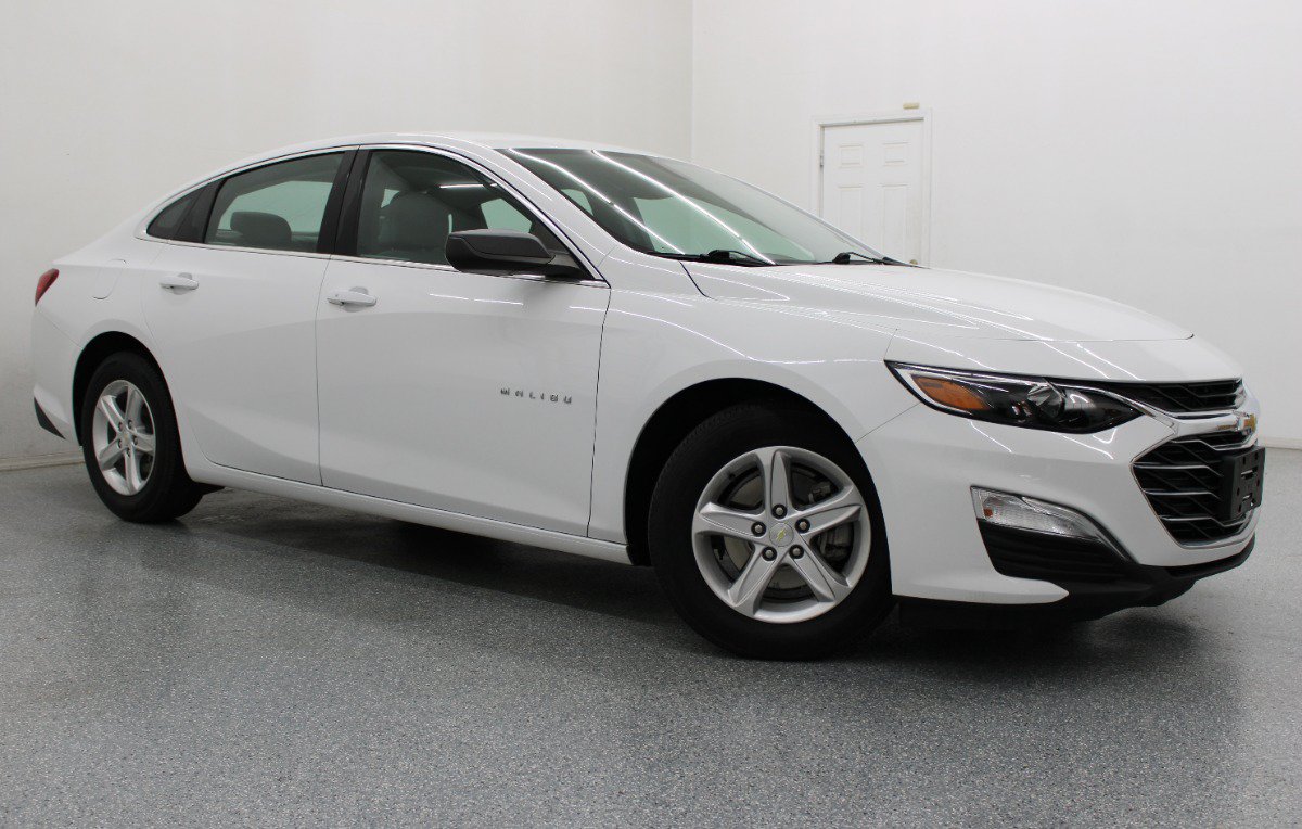 Used 2022 Chevrolet Malibu LS FWD image 1