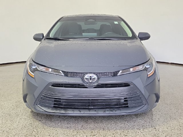 Used 2025 Toyota Corolla LE FWD image 3