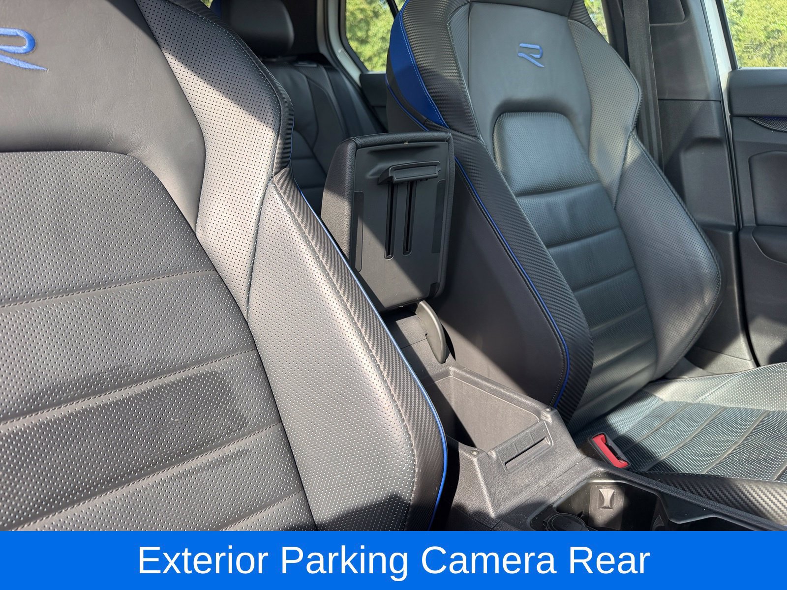 Used 2024 Volkswagen Golf R AWD/4WD image 40