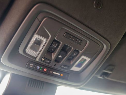 Used 2025 GMC Sierra 1500 Denali Ultimate AWD/4WD image 23