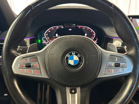 Used 2022 BMW 740i w/ M Sport Package RWD image 25