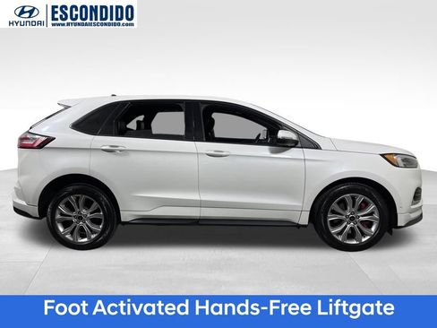 Used 2022 Ford Edge ST w/ Equipment Group 401A image 6