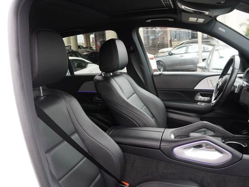 Used 2024 Mercedes-Benz GLE 450e 4MATIC image 17