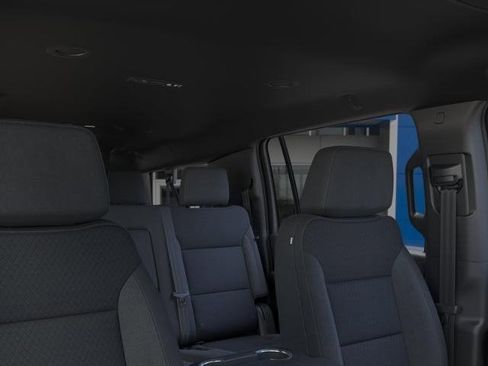 New 2025 Chevrolet Suburban LS image 24