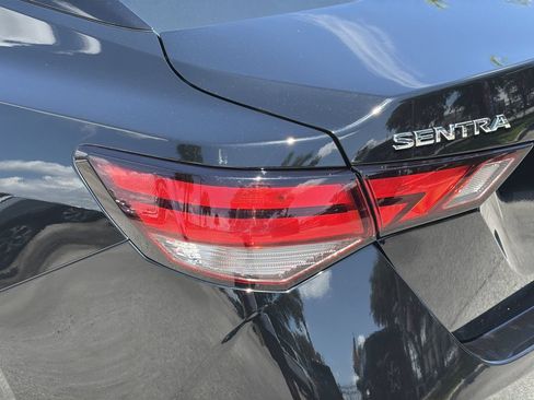 Used 2025 Nissan Sentra S FWD image 7