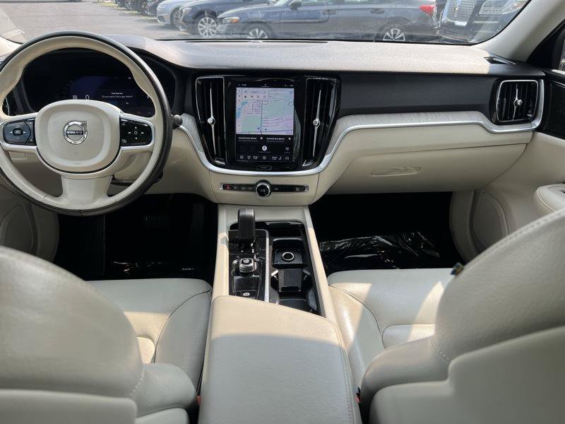 Used 2024 Volvo S60 B5 Plus FWD image 11