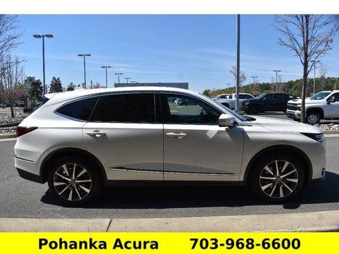Used 2025 Acura MDX FWD w/ Technology Package image 8