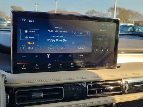 Certified 2023 Lincoln Nautilus FWD w/ Premium Package image 27