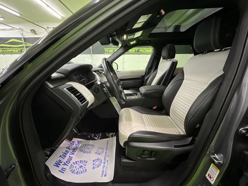 Used 2023 Land Rover Discovery S R-Dynamic AWD/4WD image 16
