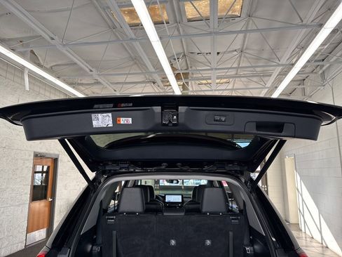 Certified 2024 Toyota Grand Highlander Limited image 11