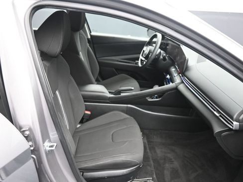 Certified 2024 Hyundai Elantra SEL FWD image 24
