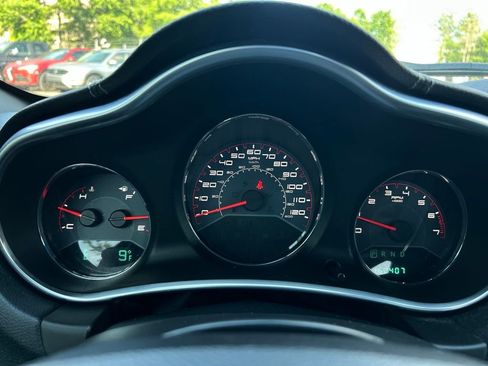 Used 2013 Dodge Avenger SXT FWD image 26