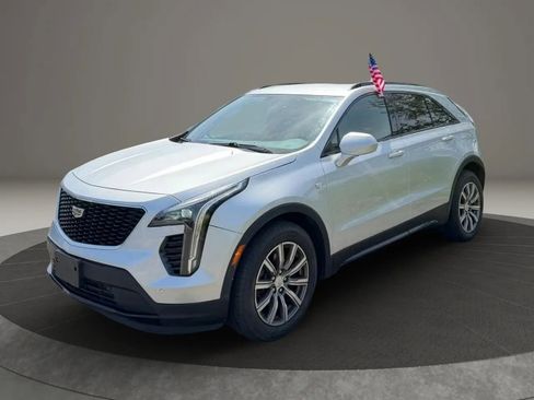 Used 2019 Cadillac XT4 Sport w/ Cold Weather Package FWD image 3