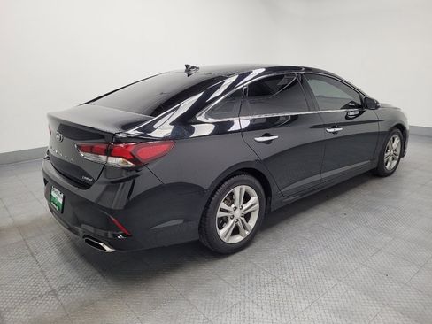 Used 2018 Hyundai Sonata Limited w/ Limited Ultimate Package 03 FWD image 10