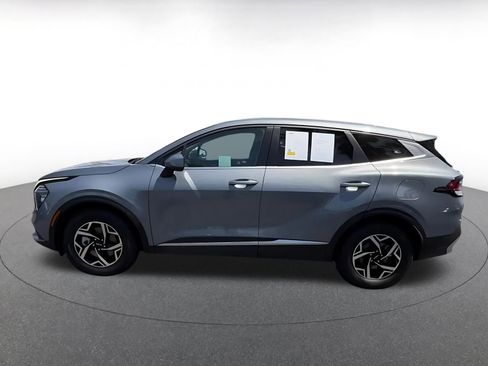 Used 2025 Kia Sportage LX FWD image 9