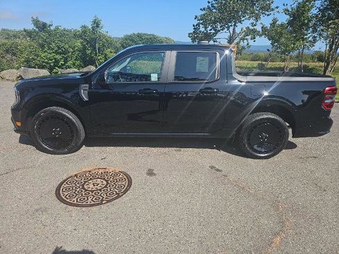 New 2025 Ford Maverick Lobo image 2