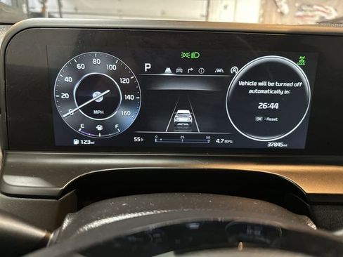 Used 2024 Kia Seltos EX AWD/4WD image 12
