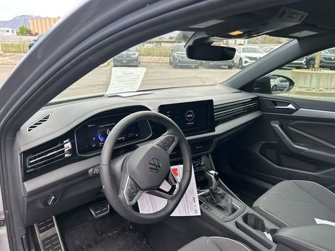 Used 2026 Volkswagen Jetta Sport image 17